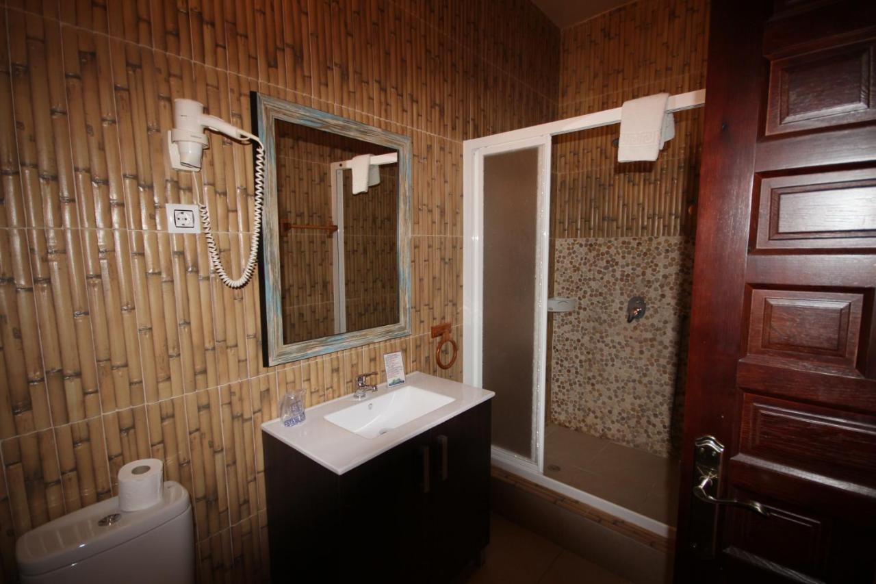 Large Double Room